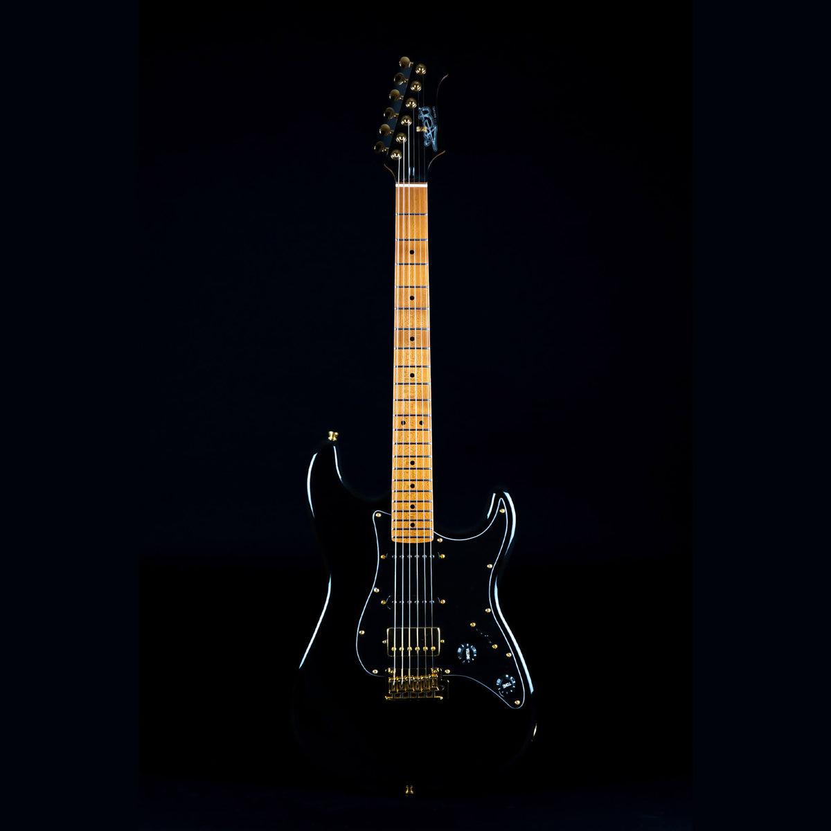 Guitarra Eléctrica Jet JS400-BKG Black, Gold Hardware – Para Músicos