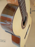 Guitarra Flamenca Caro Modelo FPLN DE PALOSANTO amplificada con previo MD100
