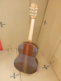 Guitarra Flamenca Caro Modelo FPLN DE PALOSANTO amplificada con previo MD100
