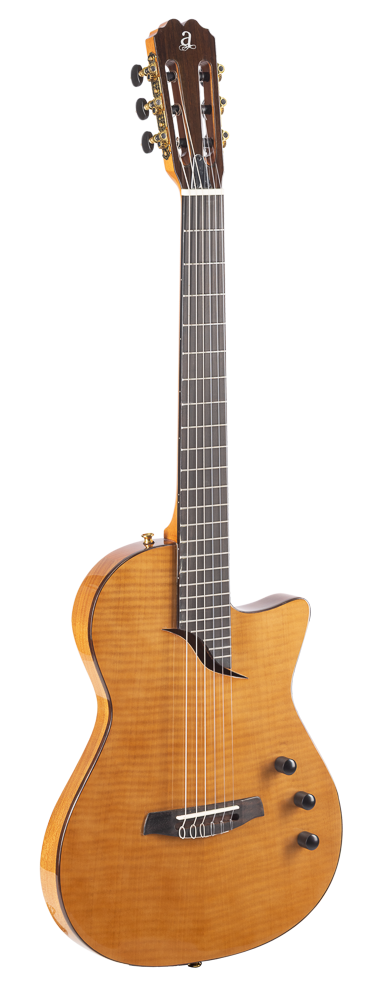 Guitarra Admira Stage Natural clásica electrificada de caja estrecha con cuerdas de nailon