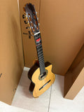 Martinez MF5 CE Guitarra Flamenca Palosanto caja estrecha con Cutaway EQ amplificada Double MD100