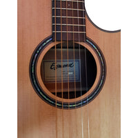 Egmond Guitarra Electro Acustica AV-51CE con EQ Fishman Tapa Maciza Electroacustica