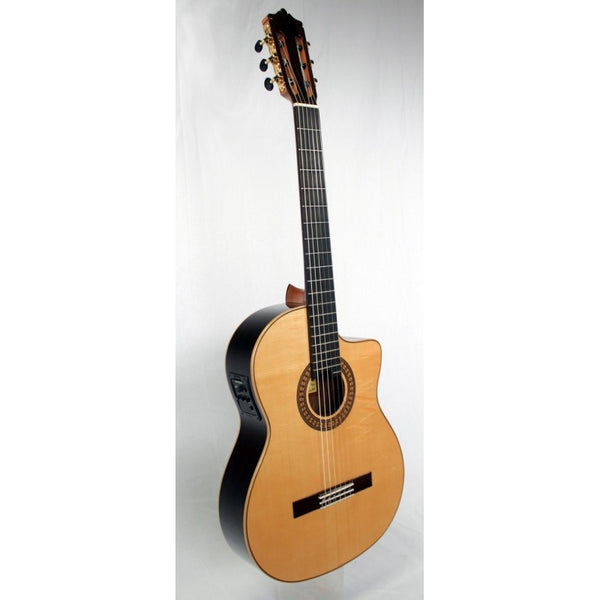 Martinez MFG-RSZ CE Guitarra Flamenca Zurdo. Palosanto con Cutaway y EQ Fishman PSY-301